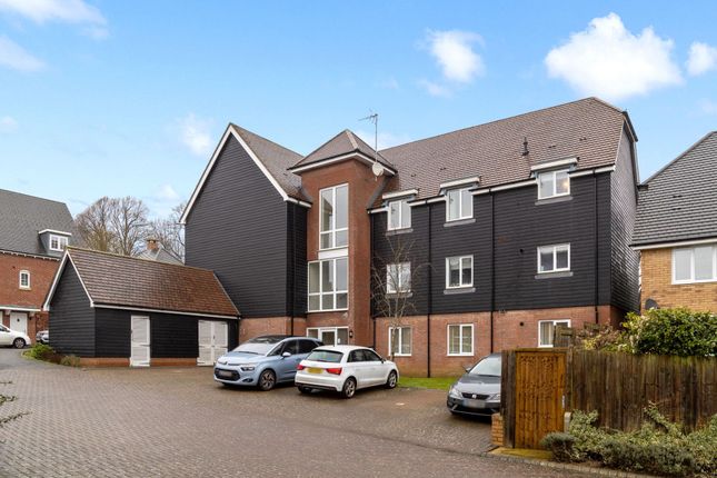 2 bedroom ground floor flat for sale