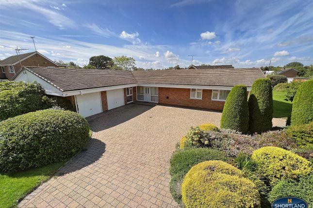 4 bedroom detached bungalow for sale