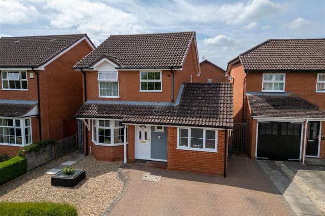 Jane Close, Aylesbury HP21 3 bed detached house for sale