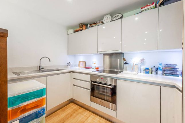 Letchworth Road, Stanmore, HA7 1 bed flat for sale