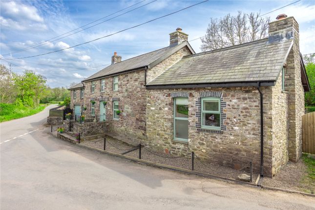 4 bed detached house