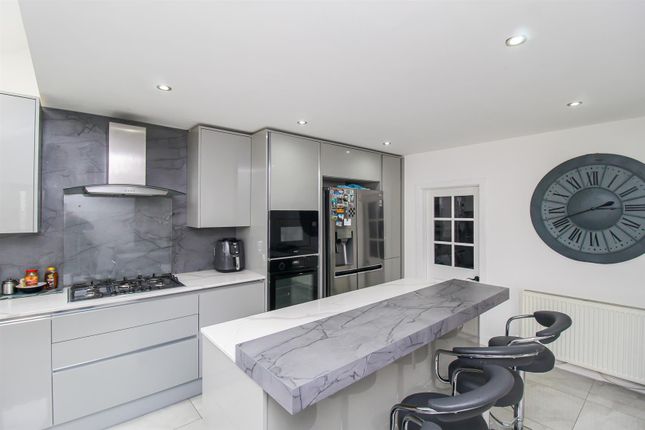Gilcar Street, Normanton WF6 5 bed detached house for sale