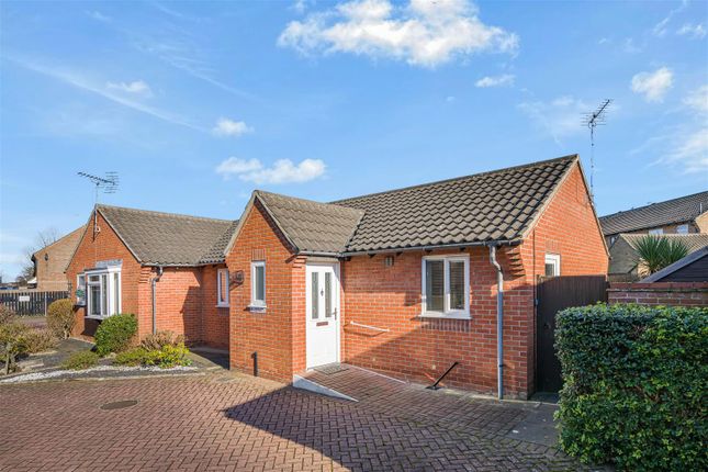 2 bedroom semi-detached bungalow for sale