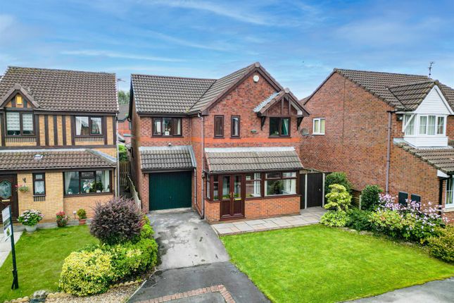 4 bed detached house