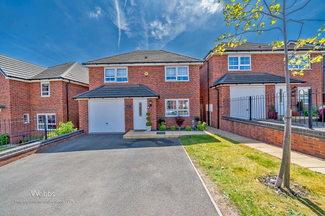 4 bed detached house