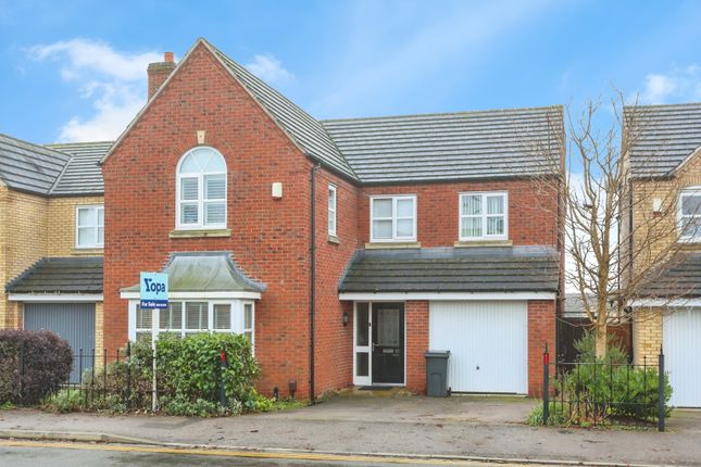 4 bed detached house