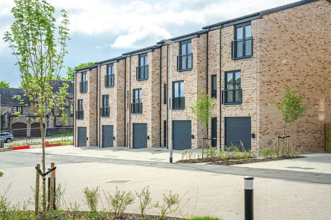 4 bedroom terraced house for sale