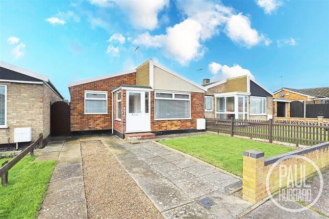 Moyes Road, Oulton Broad, NR32 2 bed detached bungalow for sale