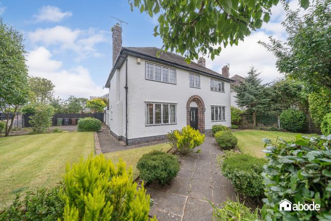 4 bed detached house