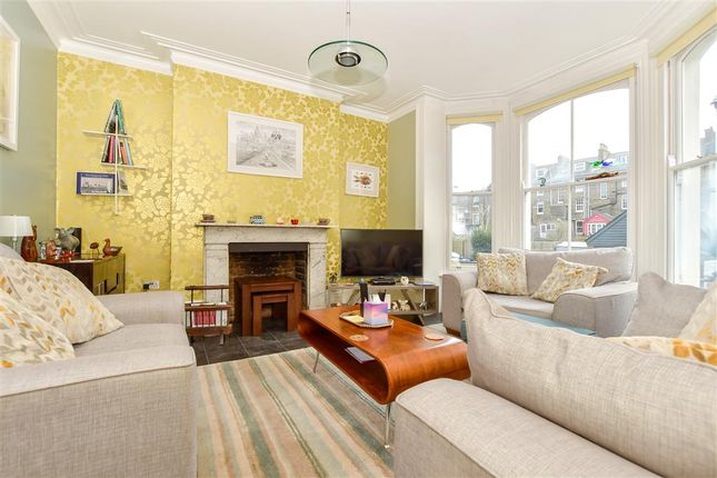 4 bedroom end of terrace house for sale