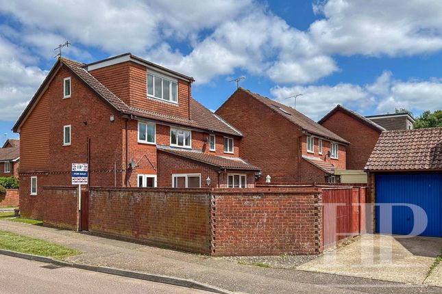 4 bedroom end of terrace house for sale