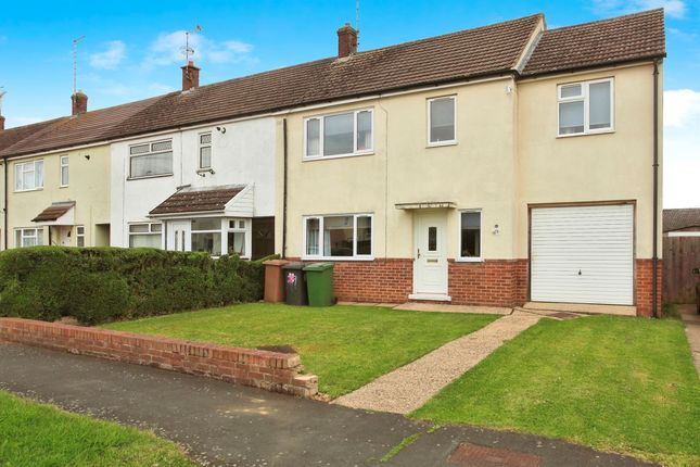 4 bedroom end of terrace house for sale