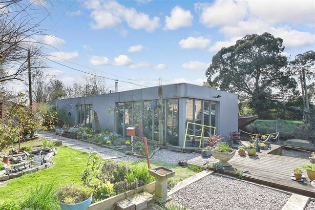 Conyer Quay, Conyer, Sittingbourne, Kent 2 bed detached house for sale