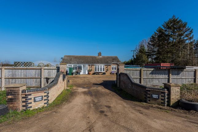 3 bedroom detached bungalow for sale