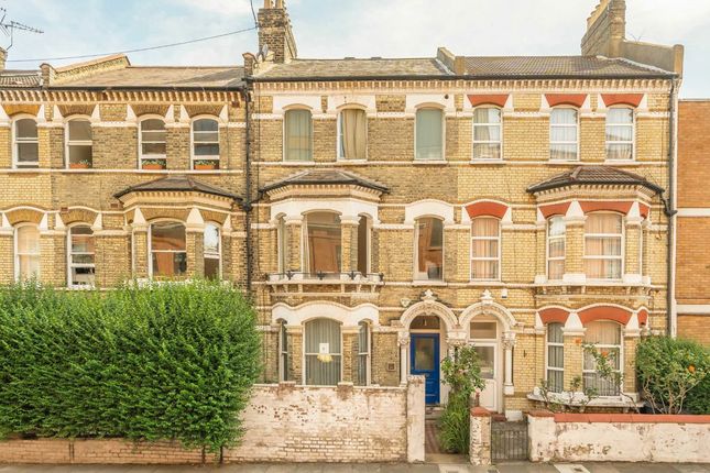4 bed flat