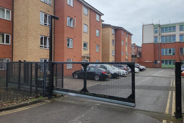 2 bed flat
