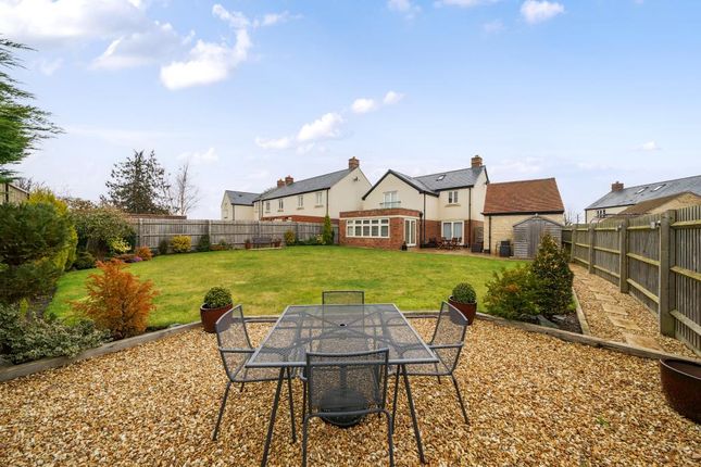 Dovecote Place,  Curbridge,  OX29 4 bed detached house for sale