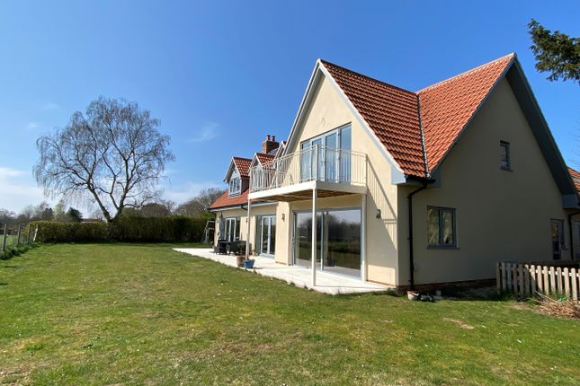 Gressenhall 5 bed chalet for sale