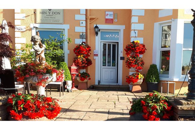 7 bedroom semi-detached house for sale