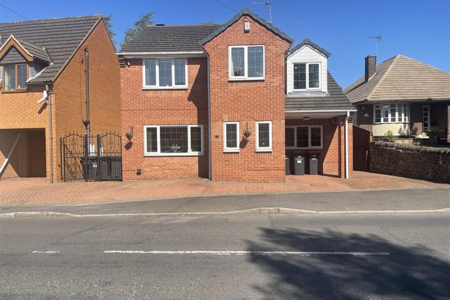 4 bed detached house