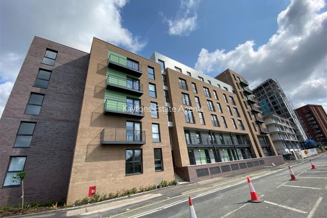 Middlewood Plaza, Muslin Street, Salford 2 bed duplex for sale
