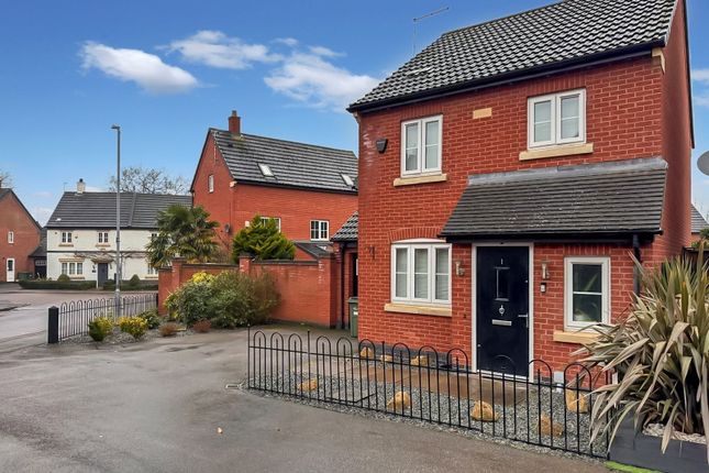 Mill Field Avenue, Leicester LE8 3 bed detached house for sale