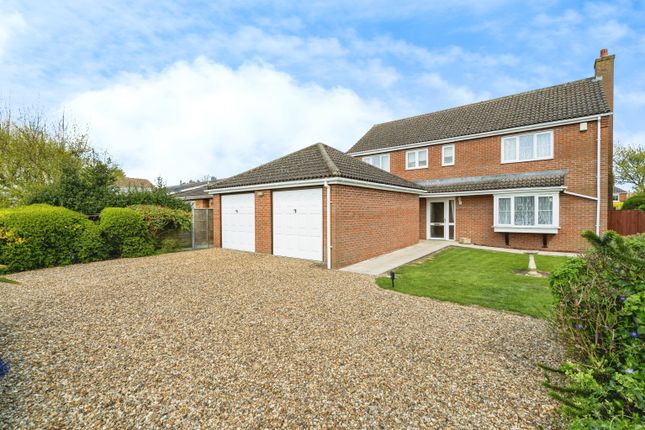 4 bed detached house