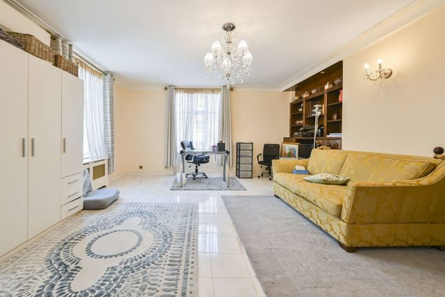 Fursecroft, Marylebone, London, W1H 3 bed flat for sale