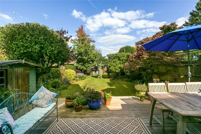 Church Grove, Hampton Wick, Surrey, KT1 4 bed detached house for sale