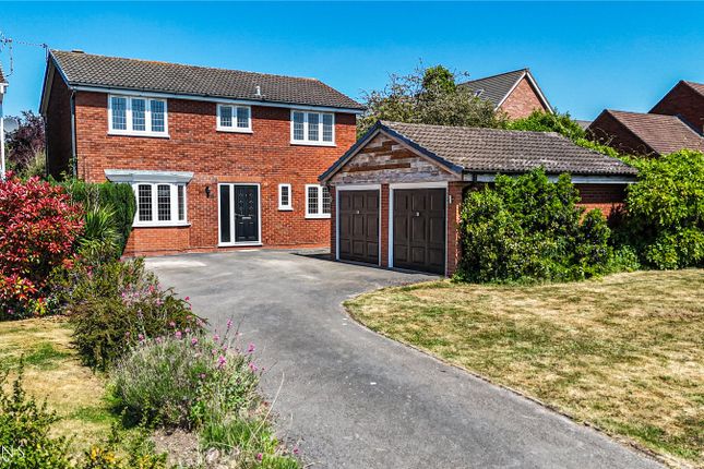 4 bed detached house