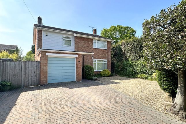 Osborne Road, New Milton, Hampshire... 3 bed detached house for sale