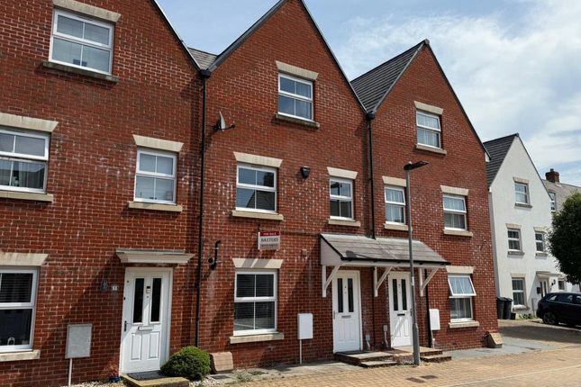 4 bedroom town house for sale