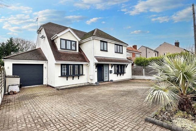 Oak Avenue, Billericay CM11 5 bed detached house for sale