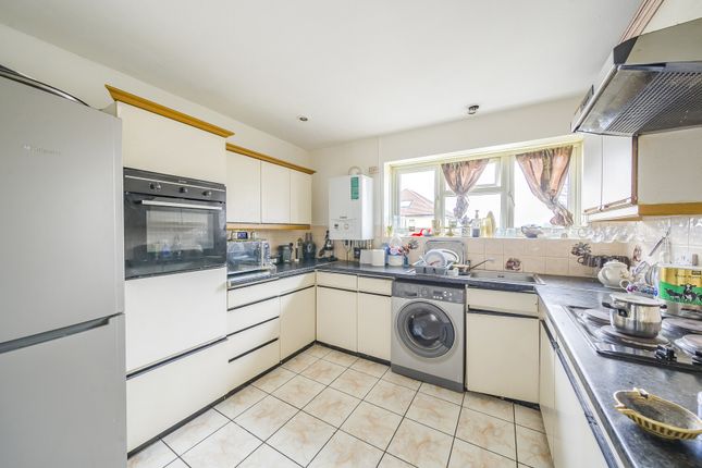 Park View Court, London NW9 2 bed apartment for sale