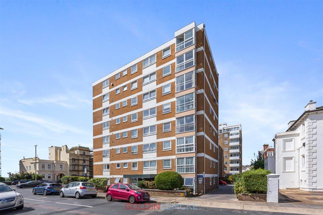 Albany Towers, St. Catherines... 2 bed flat for sale