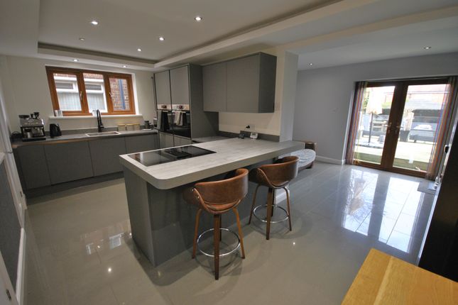 4 bedroom semi-detached house for sale