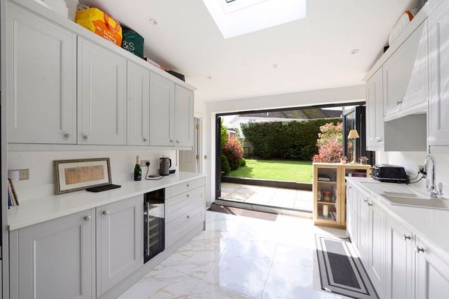 4 bedroom semi-detached house for sale
