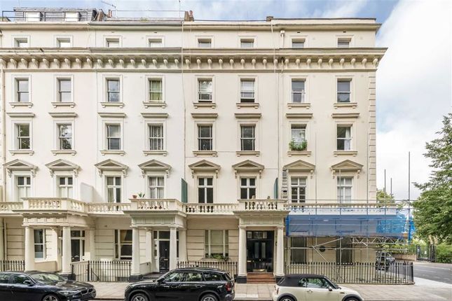 St. Georges Square, London SW1V 2 bed flat for sale