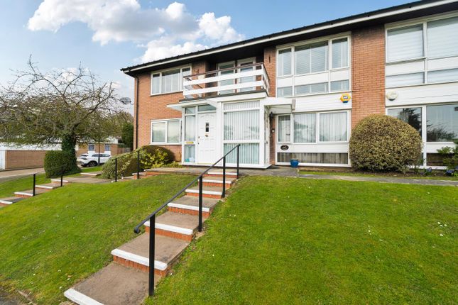Culverlands Close, Stanmore HA7 3 bed flat for sale