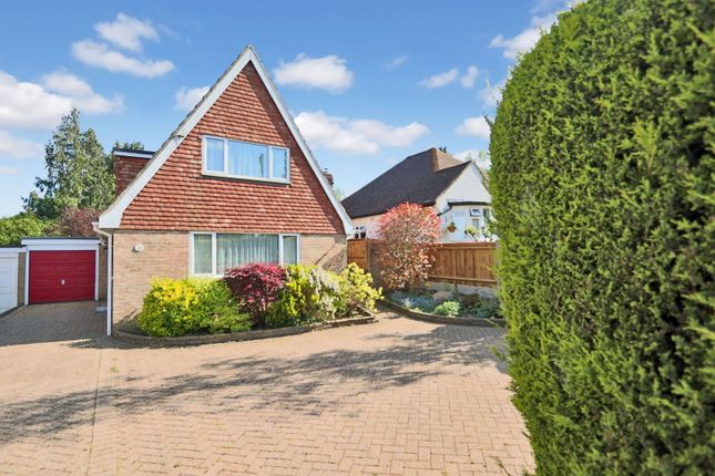 Taunton Lane, Coulsdon, CR5 1SF 3 bed detached bungalow for sale