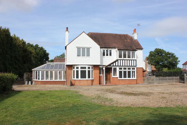 6 bedroom detached house for sale