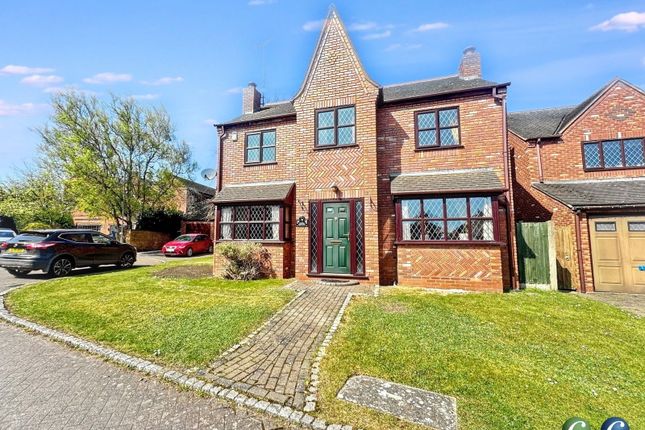 4 bed detached house