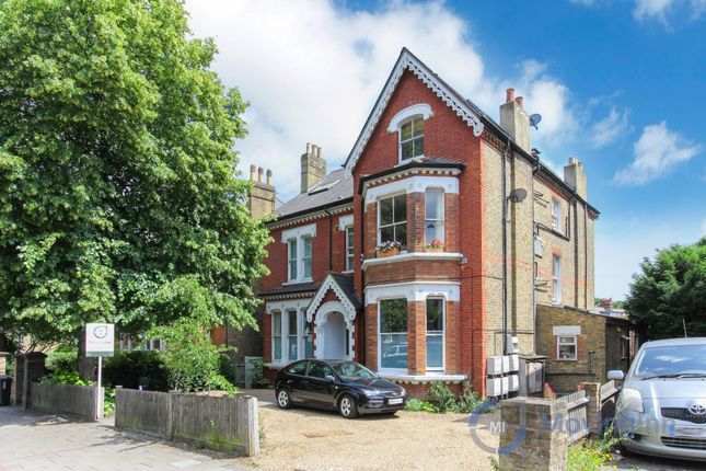 Thurlow Park Road, West Dulwich, SE21 2 bed flat for sale