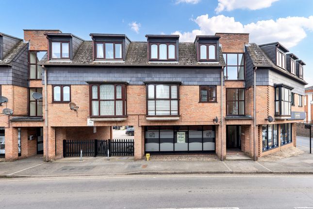 2 bed flat