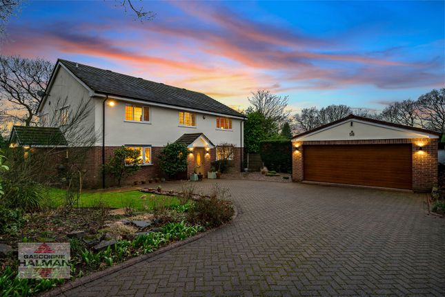 4 bed detached house