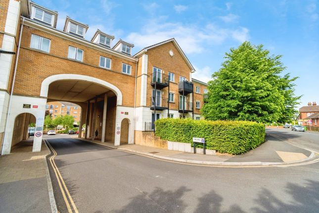 2 bed flat