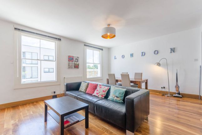 Packington Street, Angel, London, N1 1 bed flat for sale
