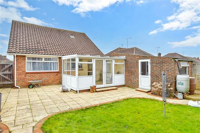 2 bed detached bungalow