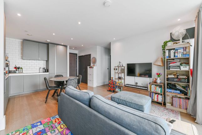 2 bed flat