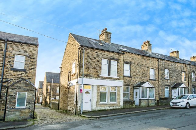 4 bedroom end of terrace house for sale
